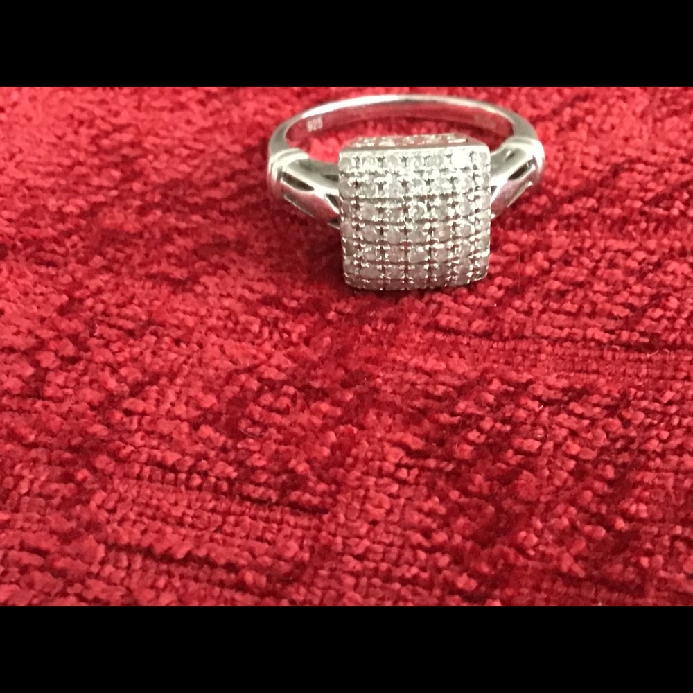Ring - Picture 2 of 2